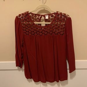 Old Navy Floral Red/Wine Floral Cut-Out Top -3/4 Sleeve - Size M